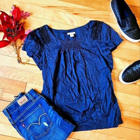 J. Crew Tops - J.crew 100% cotton Blouse